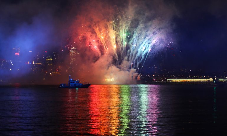 Macy’s Fireworks Spectacular Lights Up The Fourth Of July With Stunning